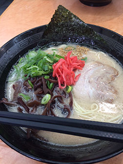 とんこつラーメン